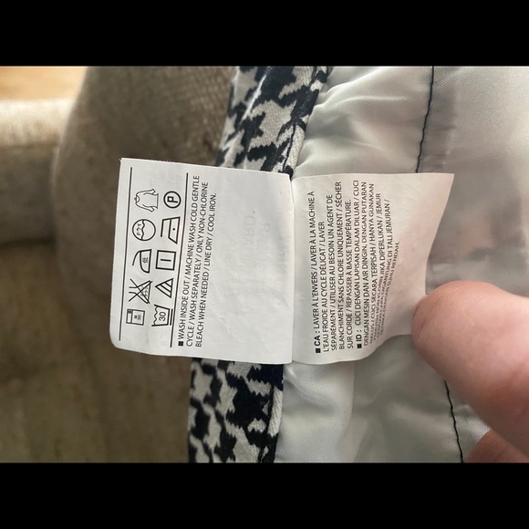 Hi! I'm "BeetleJuice" Ankle Pants! ⚫️⚪️ - Picture 4 of 4